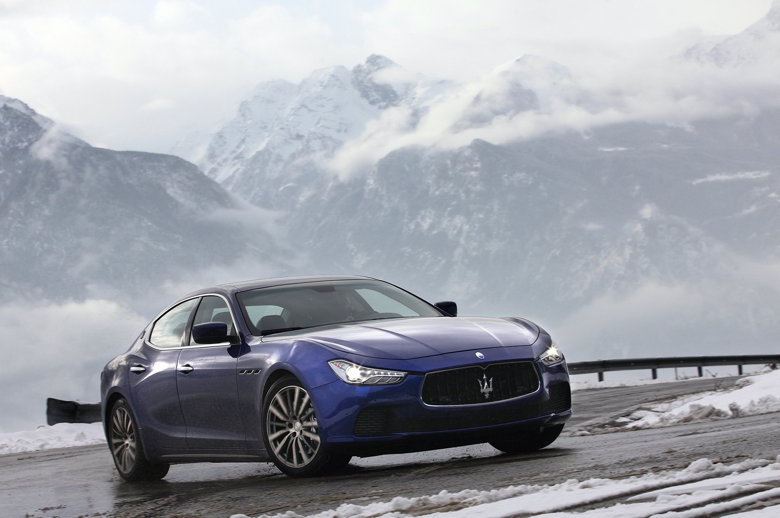 Мазерати 4. Maserati Ghibli s q4 2014. Maserati Ghibli 2014. Maserati Ghibli 2018. Maserati Ghibli s q4 3.0 t.