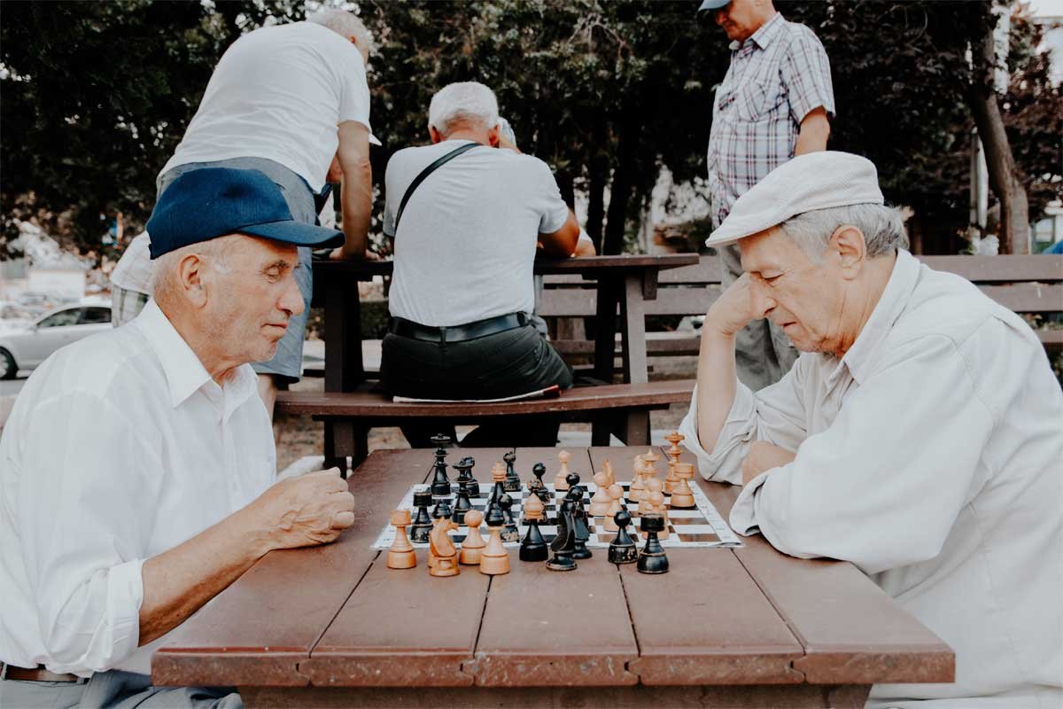 benefits of socialization for elderly well-being