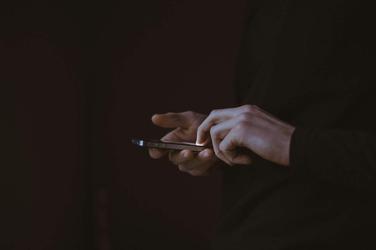 Is A Digital Detox Really Good for Your Brain